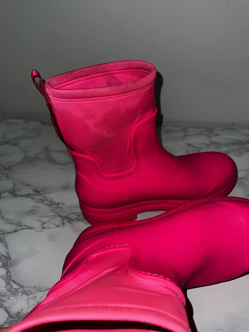 Kids Ugg droplet mid rain boot